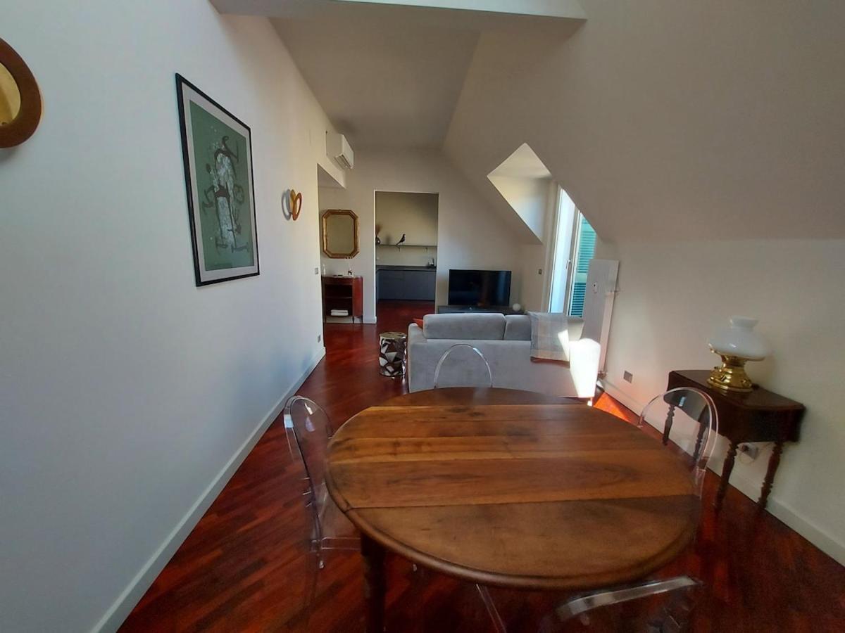 An Attic, Really Downtown 3 Apartment